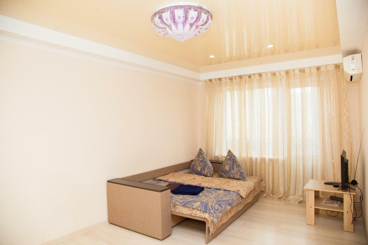 Semi-Luxury Apartment On Zaporozhskaya 9 Zaporizhia Екстериор снимка